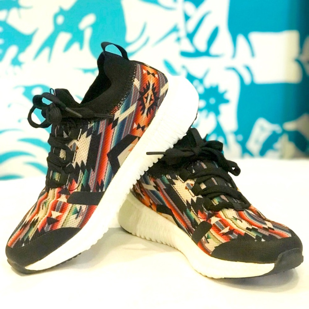 Desert Wind Sneakers